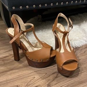Never Worn. Jessica Simpson Platform Tan Studded Sandal Heels size 7.5